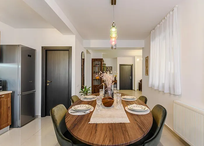 Апартаменти Luxury 2br - Amazing Terrace *